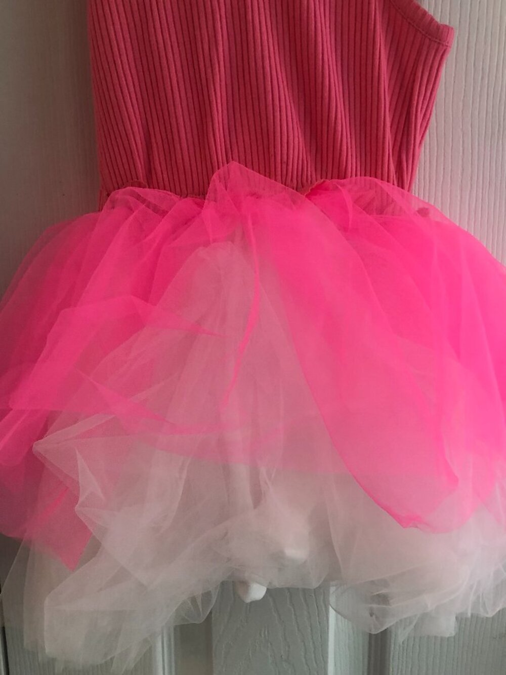 Funkyberry Girls Pink & White Dress w/Tulle Skirt Sise 5 New